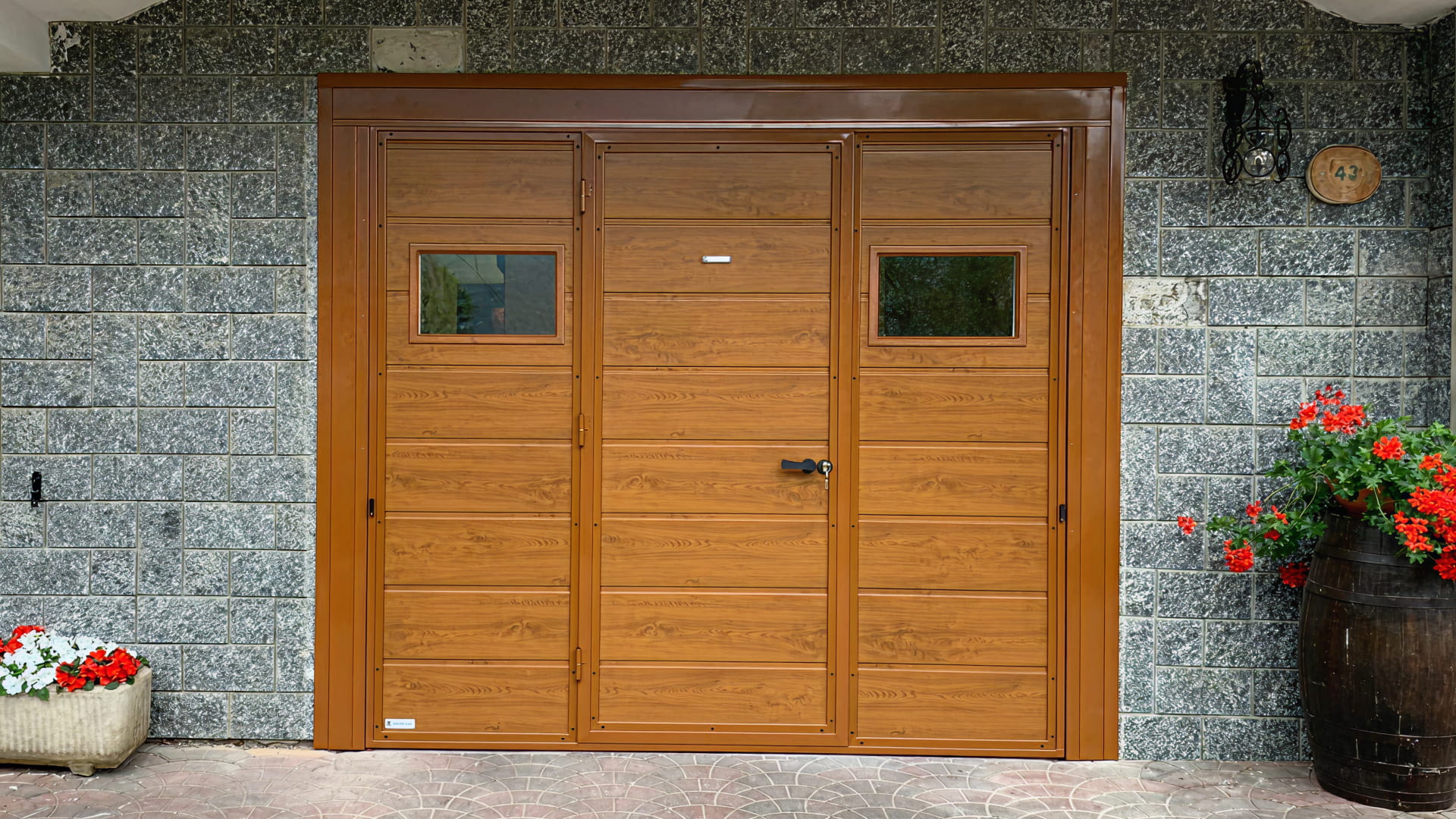 chiusure-civili-porte-basculanti-cover
